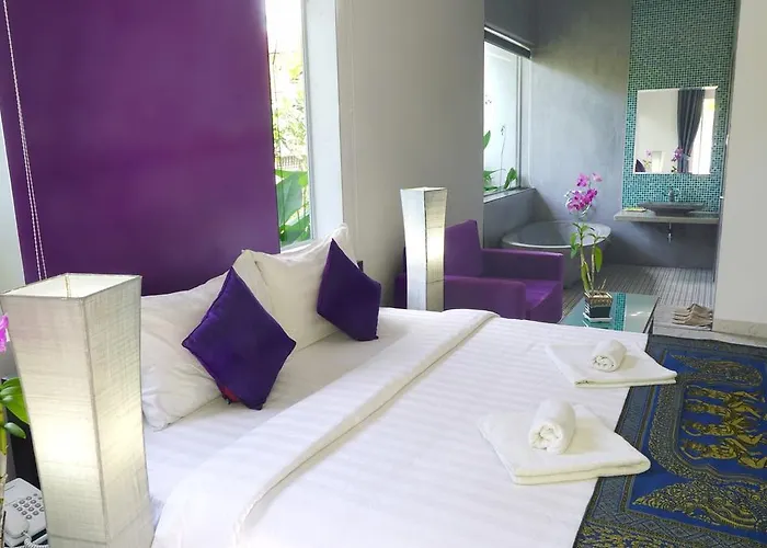 Paris Angkor Boutique Hotel